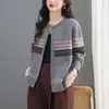 Cárdigan de Punto Rayado Otoñal para Mujer, Estilo Corto, Nuevo Modelo Principios de Otoño 2026, Top para Primavera y Otoño, Abrigo Suéter de Abrigo para Mamá