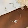 Pulseira de Flor Pequena Banhada a Ouro 18K em Prata de Lei S925, Super Brilhante e Versátil, Empilhável, Design Único em Joias de Flor