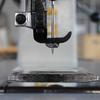 Máquina de Coser Industrial para Materiales Extremadamente Gruesos con Aguja Única y Alimentación Sincronizada Superior e Inferior