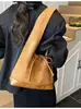 Bolsa Grande de Couro Fosco Estilo Retrô Transfronteiriça para Mulheres, Nova Bolsa Casual de Ombro/Axila Outono/Inverno 2026, Bolsa Dumpling para o Dia a Dia