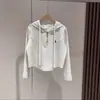 Conjunto de Otoño para Niñas 2025 Nuevo de Moda Moda para Niños Grandes Sudadera con Capucha Pantalones de Mezclilla Scimitar de Celebridad de Internet Conjunto de Dos Piezas
