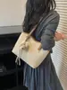 Bolsa de mano transfronteriza de moda 2026 verano nueva bolsa de mano de gran capacidad para mujer, elegante bolso de hombro para la ciudad, bolso de axila