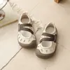 Sapatos Fashion para Crianças com Cadarço Vazado Feio Fofo 2026 Primavera Verão Meninos Meninas Estilo Coreano Retro Cabeça Grande Esportivos Sandálias Versáteis