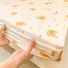 Protector de colchón de algodón puro de grado de maternidad, gasa de doble capa clase A, pieza única, adecuado para literas de dormitorio, funda de colchón para todas las estaciones