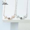 S925 Sterling Silver tem seu colar de projeção ao longo do caminho. Cadeia de clavícula feminino. Os chifres literários de Mori são esculpidos em 100 idiomas.