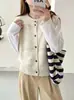 Colete Cardigan de Tricô Cinza para Mulheres, Novo Estiloso e Fashion 2026 Jaqueta Colete Suéter de Caimento Solto