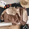 Conjunto de Ropa de Otoño para Niños 2026 Nuevo Estilo Conjunto de Dos Piezas con Sudadera de Media Cremallera en Inglés para Bebés con Estilo