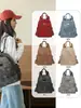 Mochila Nova para Estudantes Outono 2026 Transfronteiriça Mochila de Viagem Portátil de Grande Capacidade Mochila Versátil e Fashion