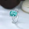 Anillo Shein Transfronterizo Moda Elegante Geométrico A18 Borde Verde Lago Diamante Blanco Calado Anillo de Nicho Elegante Generoso