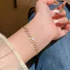 Luxo Leve, High-End, Exquisito Bracelete de Zircônia Microcravejada para Mulheres e Homens, Bracelete Ajustável com Fecho de Puxar