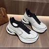Outono/Inverno 2026 Nova Cor Color Block Solado Grosso Aumento de Altura Sapatos Femininos Couro Genuíno Cadarço Moda Casual Esportivos Tendência