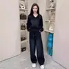 Conjunto feminino casual de outono: moletom de manga comprida com bordado de rebites e decote em coração + calça pantalona com cordão e bolsos conjunto de duas peças