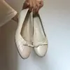 Bailarinas poco profundas de punta redonda con textura de piel de oveja y lazo estilo francés, zapatos slip-on versátiles con aumento de altura interno para mujer