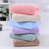 Toalla Cuadrada Fabricante Mayorista Terciopelo Coral de Alta Densidad 30*30 Guardería Toalla Cuadrada Pequeña Toalla Suave para Niños Impresa con Logo