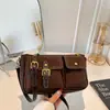 Bolsa Quadrada Pequena Fosca Retrô Feminina 2026 Novo Estilo Meilade Bolsa de Ombro Duplo de Axila Bolsa Transversal de Ombro Único Tendência