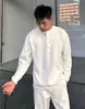 Camiseta Henley de manga larga a rayas blancas Cleanfit para hombre, estilo Hong Kong de otoño, moda minimalista, prenda de peso pesado