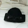 Gorro de punto trenzado holgado estilo coreano para otoño e invierno, suave y mullido, hace que la cara se vea más pequeña, engrosado para abrigar, protección para los oídos, a prueba de viento, sombrero versátil