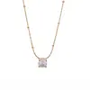 Cadena para Clavícula de Acero de Titanio con Estrella de Cuatro Puntas y Diamante Único Minimalista Zirconia Blanca Conservante del Color Joyería Lujo Ligero Gama Alta Brillante Collar de Alta Transparencia