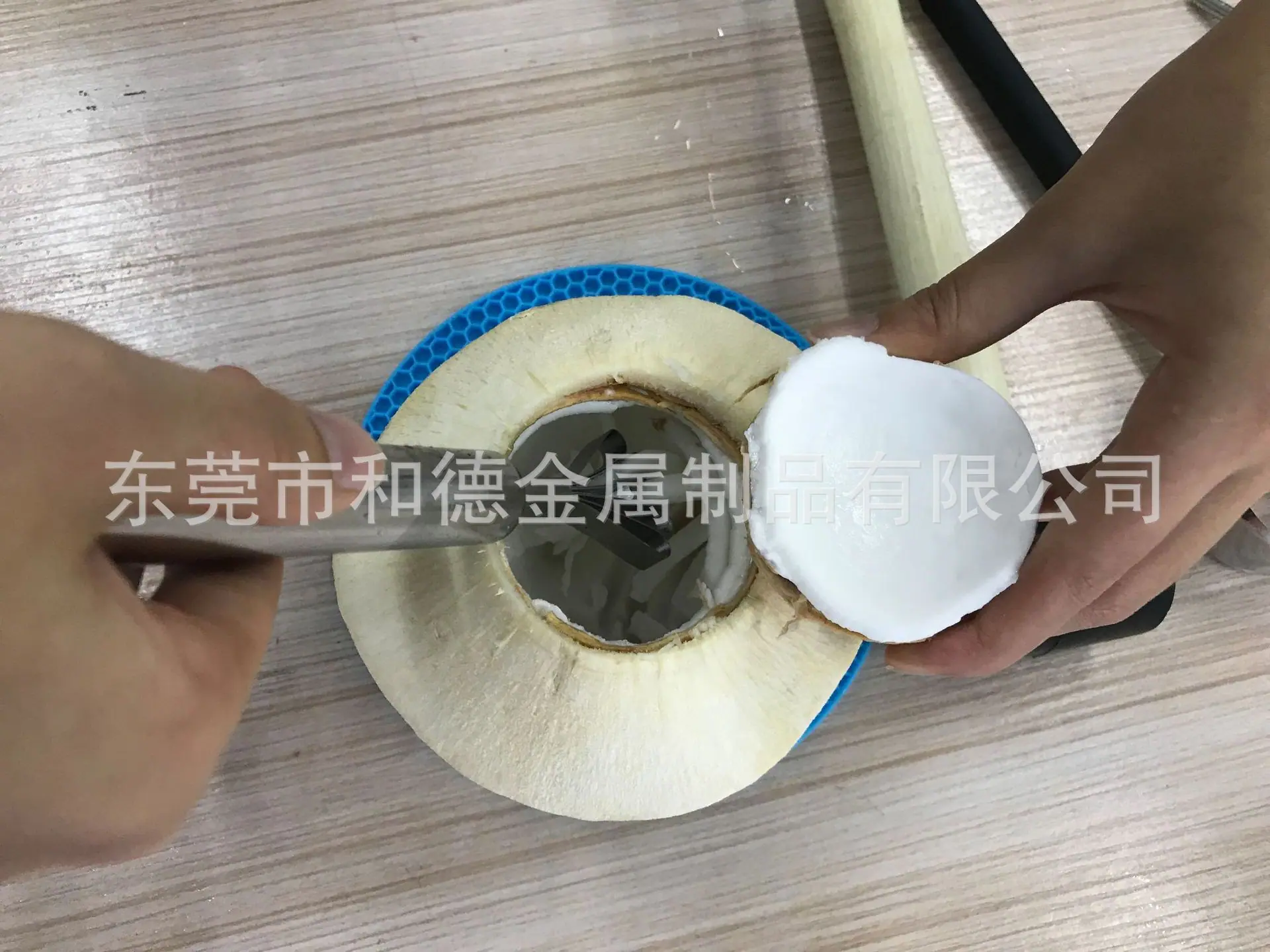 开椰器-2.jpg