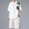 Traje de camiseta de manga corta transpirable y cómodo de Hong Kong, nuevo para el verano de 2024, traje de pantalones deportivos casuales para hombre