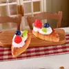 Fornecimento Direto Transfronteiriço de Miniaturas de Comida de Resina, Decorações de Cozinha para Casa de Bonecas de Bolo, Brinquedos de Faz de Conta, Acessórios de Resina DIY