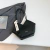 Bolsa tote casual de grande capacidade feminina, nova bolsa de ombro versátil e popular da Internet para o verão de 2025, bolsa de mão moderna para deslocamento diário
