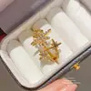 Anillo Abierto de Doble Capa con Estrella de Zirconio Chapado en Oro Real de 18k Anillo Sencillo de Moda para el Dedo Índice Joyería de Mano de Lujo Ligero y Acabado de Alta Gama