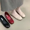 Sapatos Mary Jane Vermelho Vinho com Laço para Aumentar a Altura, Novos Sapatos Versáteis Elegantes para Pessoas Baixas da Primavera e Outono de 2026