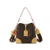 Bolso cubo retro de moda transfronterizo para mujer, nueva colección 2026, alta gama, nicho, lujo ligero, bolso de hombro y bolso cruzado versátil