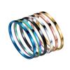 Pulseira Aberta para Casal Europeia e Americana Transfronteiriça em Aço Titânio Polido 18K, Pulseira Simples de Aço Inoxidável em 6 Cores, Estilo Levemente Luxuoso