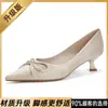 Zapatos de Tacón Alto Gato Francés con Grulla de Almohada Blanca, Exquisitos Zapatos de Boda Xiuhe Chinos con Lazo, Cómodos Zapatos de Tacón Bajo para Dama de Honor, Satén Poco Profundo