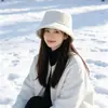 Sombrero de Otoño e Invierno para Mujer Estilo Coreano Dulce Estilo Japonés Moda Personalizado Sombrero de Pescador de Piel de Conejo Protección para las Orejas Combinable Cálido Sombrero de Cubo