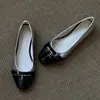 Zapatos Planos Bajos de Punta Redonda Estilo Francés para Mujer, Nuevo Modelo 2026, Zapatos de Ballet Color-Blocking Inspirados en Chanel con Hebilla Mary Jane