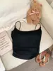 Camiseta regata de cor sólida para garota ousada, costas bonitas, pregas na cintura, corte justo que afina, confortável, sutiã embutido para usar com outras peças ou sozinha, feminina
