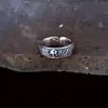 Anillo abierto de calavera con alas de plata de ley 925 vintage, artesanía tailandesa con acabado envejecido, anillo unisex personalizado de moda al por mayor