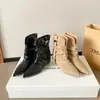 Botas Curtas Versáteis com Bico Fino em Estoque para Mulheres, Estilo Novo com Fivela de Cinto, Botas franzidas empilhadas, Salto Grosso, Botas Calça Estilo Hot Girl Elegante