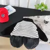 Conjunto Informal Estilo Coreano para Niños de Uno a Cinco Años 2026 Nuevas Llegadas para Niños Otoño Manga Larga Cuello Alto Rayado Conjunto de Dos Piezas Moderno