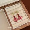 Brincos de árvore de Natal vermelha com flores de Natal de outono e inverno 2024 Novos brincos de atmosfera de nicho Sense High Sense