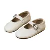 Nova Coleção Primavera 2026 Sapatos Infantis Estilo Francês Retrô Fivela de Cinto Sola Macia Sapatos de Bebê Sapatos Pequenos de Couro para Meninas