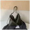 Bolsas de grande capacidade para atacado transfronteiriço, nova mochila de design de moda feminina, bolsa de ombro única versátil retrô para o dia a dia