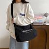 Moda novo estilo coreano mulheres de grande capacidade corduroy simples estilo ocidental Corker atacado ombro bolsa mensageiro