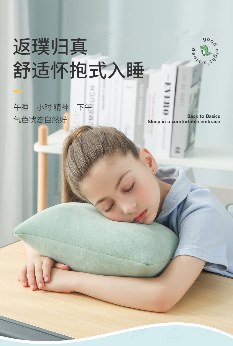 陆凯抱枕_05.jpg