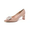 Tacones de Aguja Apuntados de Charol Nude para Mujer, Zapatos de Salón Bajos con Hebilla Metálica Estilo Francés, Tacones Altos Estilo Oficina, En Stock