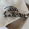 Presilha de cabelo em formato de coração vazado estilo coreano para mulheres, presilha de tubarão para a parte de trás da cabeça, presilha de garra de acetato, acessório de cabelo de alta qualidade