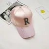 Gorra de Béisbol Satinada Estilo Coreano para Mujer, Primavera y Verano, con Letra de Pedrería, Gorra Casual Versátil, Visera Curva de Moda