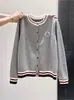 Cárdigan de punto suelto casual estilo coreano y japonés estilo universitario, nuevo otoño e invierno, cuello redondo, talla petite, con bloques de color, chaqueta suéter suave y acogedora