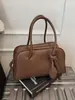 Bolsa Boston Grande Capacidade Bolsa de Mão Feminina 2025 Nova Bolsa de Trabalho de Alto Padrão Bolsa de Ombro Transversal de Luxo Leve