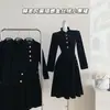 Foto Real de Nuevo Vestido de Terciopelo Retro con Cuello Alto y Dobladillo Amplio, Moda Elegante y Delgado