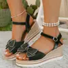 Sandalias de cuña de talla grande para mujer, nuevo modelo de verano 2026 para comercio exterior transfronterizo, sandalias de moda estilo europeo y americano con tira de lazo