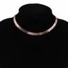 A1511 Moda elegante transfronteriza europea y americana Cadena de espina de pescado Nuevo collar corto de lentejuelas Cadena de tatuaje Cadena para la clavícula